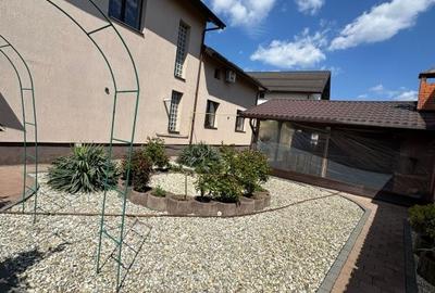 Casă cu 9 camere cu Teren 721 Mp în Clinceni