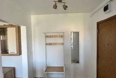 Apartament cu 2 camere semidecomandat, mobilat în Medicină