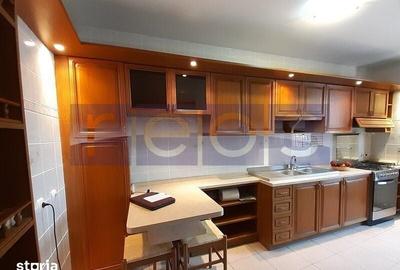 Apartament cu 3 camere decomandat în Grozăvești