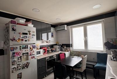 Apartament cu 3 camere semidecomandat în Crângași