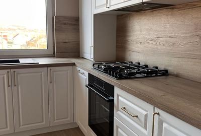 Apartament cu 3 camere decomandat în Central - 1