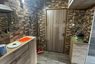 Apartament cu 2 camere semidecomandat, mobilat în Hunedoara