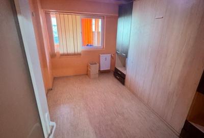 Apartament cu 4 camere în Dobroești