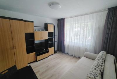 Garsonieră decomandată în Giurgiului