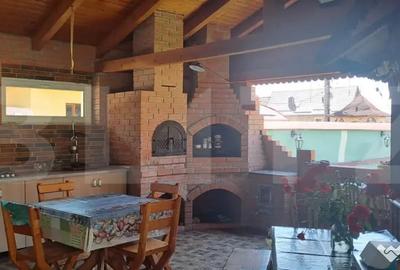Casă cu 5 camere cu Teren 500 Mp în Feldioara - 3