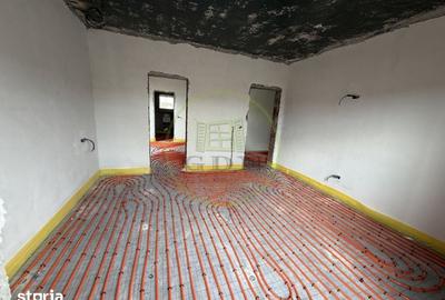 Casă cu 5 camere cu Teren 500 Mp în Malu Mare - 8