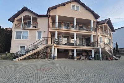 Casă cu Teren 3200 Mp în Corunca - 3
