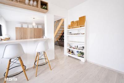 Apartament cu 3 camere semidecomandat în Cedonia