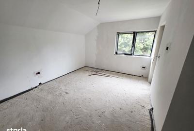 Casă cu 4 camere cu Teren 610 Mp în Bârnova