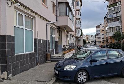 Garsonieră decomandată în Central