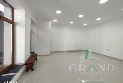 Spațiu comercial, de 90 mp, în Central - 17