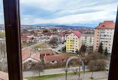 Apartament cu 4 camere decomandat în Central - 3