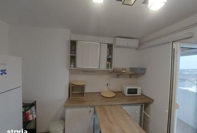 Apartament cu 3 camere decomandat în Micro 4 - 10