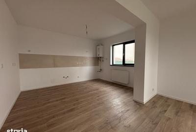 Casă cu 4 camere cu Teren 350 Mp în Balotești