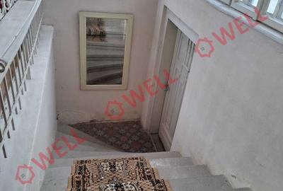 Casă cu 3 camere în Central