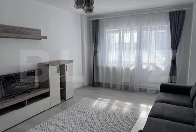 Apartament cu 2 camere decomandat, mobilat în Republicii