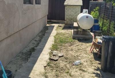 Casă cu 4 camere în Vadu Pașii - 3