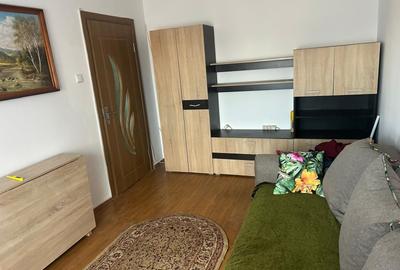 Garsonieră semidecomandată în Buziașului