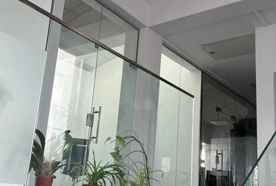 Spațiu comercial, de 100 mp, în Central - 2