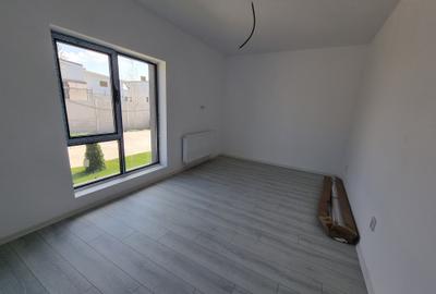 Casă individuală cu 4 camere cu Canalizare în Bragadiru - 3