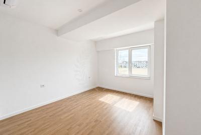 Spațiu comercial, de 49 mp, în Central - 4