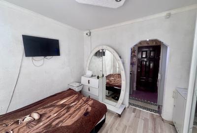 Garsonieră decomandată, mobilată în UMT