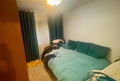 Apartament cu 4 camere decomandat în Central
