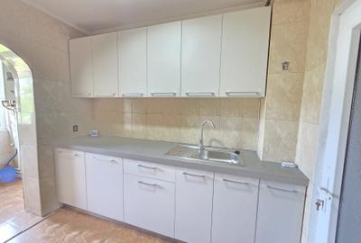 Apartament cu 2 camere decomandat în Micro 17 - 2