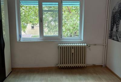 Garsonieră nedecomandată în Nicolina