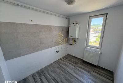 Apartament cu 2 camere decomandat în Decebal - 3