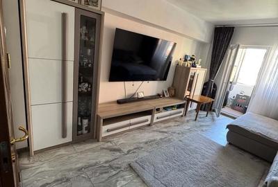 Apartament cu 3 camere decomandat, mobilat în Astra