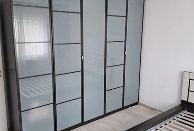 Apartament cu 3 camere semidecomandat în Mărășești