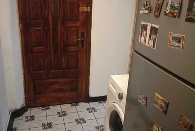 Apartament cu 2 camere nedecomandat în Micro 4 - 5