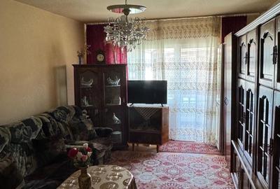 Apartament cu 3 camere decomandat în Central - 1