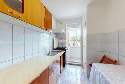 Apartament cu 2 camere decomandat în Noua