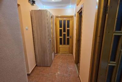 Apartament cu 3 camere decomandat în Central - 4