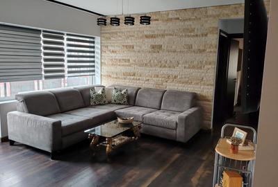 Apartament cu 3 camere semidecomandat în Florești