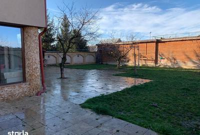 Casă cu 8 camere cu Teren 450 Mp în Clinceni - 2