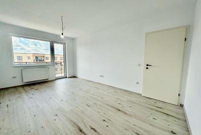 Apartament cu 2 camere decomandat în Tractorul - 4