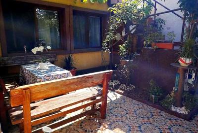 Casă cu 4 camere cu Teren 214 Mp în Central