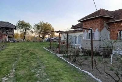 Casă cu 4 camere în Moara Mocanului - 5