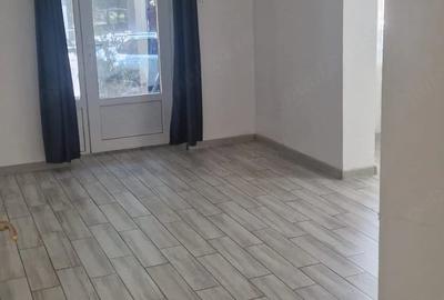 Spațiu comercial, de 65 mp, în Central - 6