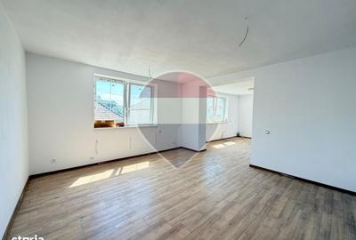 Casă cu 4 camere cu Teren 500 Mp în Central