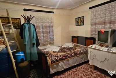 Casă cu 2 camere cu Teren 1110 Mp în Bezdead - 14