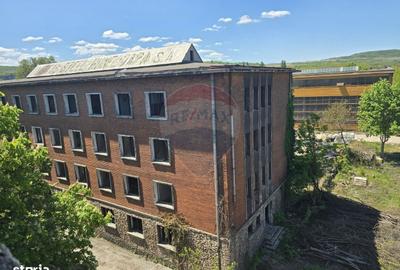Spațiu comercial, de 8,300 mp, în Răcăștia