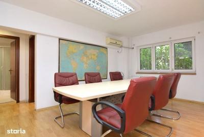Apartament cu 2 camere decomandat în 13 Septembrie