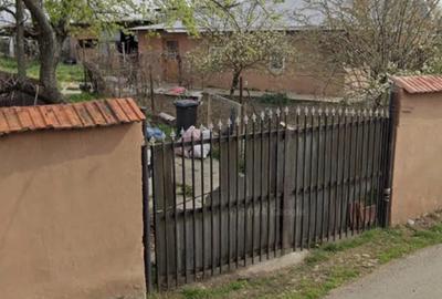 Casă cu 3 camere cu Teren 1000 Mp în Botoroaga - 1
