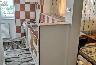 Garsonieră decomandată în Central