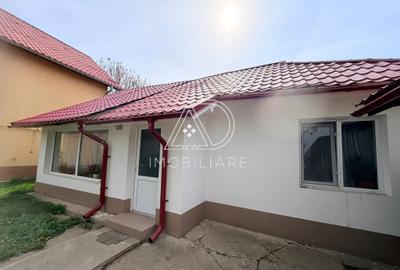 Casă individuală cu 3 camere cu Canalizare în 9 Mai - 5