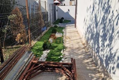 Casă cu 3 camere în Berceni